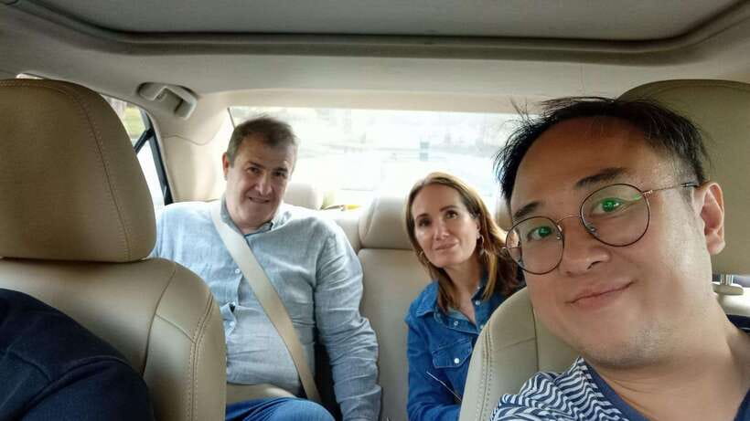 1 day Car Hire in Shenzhen with Driver (10 hours) - Getting picked up at the border: Luohu vs Huanggang, and the one detail to double-check