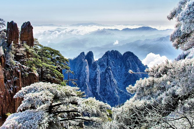 1-Day Mt. Huangshan Tour with Optional Hongcun & Xidi Village - Descending at 14:30: finish smart, not tired