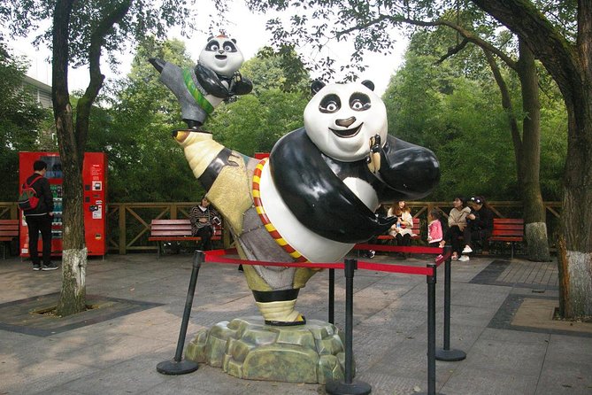 1-Day Panda Breeding Center plus Chengdu City Tour - Panda time in Chengdu: why the morning visit matters