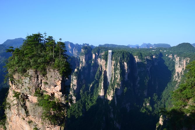 1-Day Private Tour to Zhangjiajie Forest Park & Avatar Mountain - Lunch break: plan for something simple, then get moving