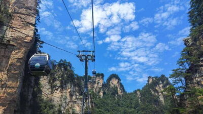 1-Day Private Tour to Zhangjiajie Highlights - Private Pickup and a 7–10 Hour Rhythm That Works