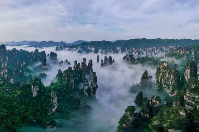 2-Day “Best Of Zhangjiajie”-Avatar World & Tianmen Mountain Tour - What You Pay for a Private Guide and Park Access Budget