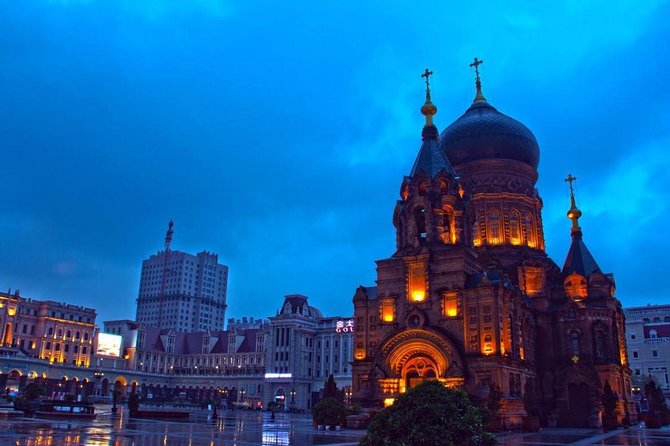 2-Day Group City Tour Package with Harbin Ice and Snow Festival - Group Tour Reality Check: Max 20 People and Order Swaps