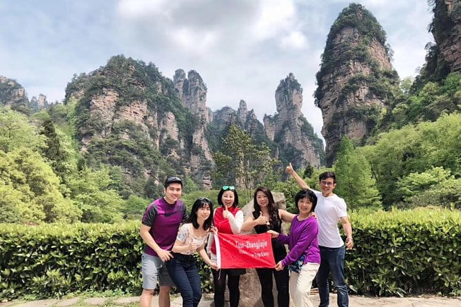 2 Day Private Tour of Zhangjiajie Highlights with Skip The Line - Day 2: Glass Bridge and the Tianmen Mountain cableway + skywalk area