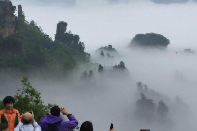 2 Day Private Tour of Zhangjiajie Highlights with Skip The Line - Meeting your guide: what “private” should feel like