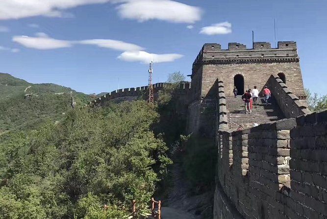 2-Days Private Beijing Sightseeing Tour Package - What makes the guide experience feel worth it