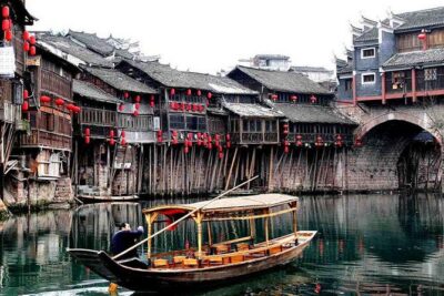 3-Day "A Bite" Of Mysterious West Hunan Tour (Zhangjiajie+Fenghuang) - Day 2: Fenghuang Ancient Town and Golden Whip Brook Without the Mountain Burn