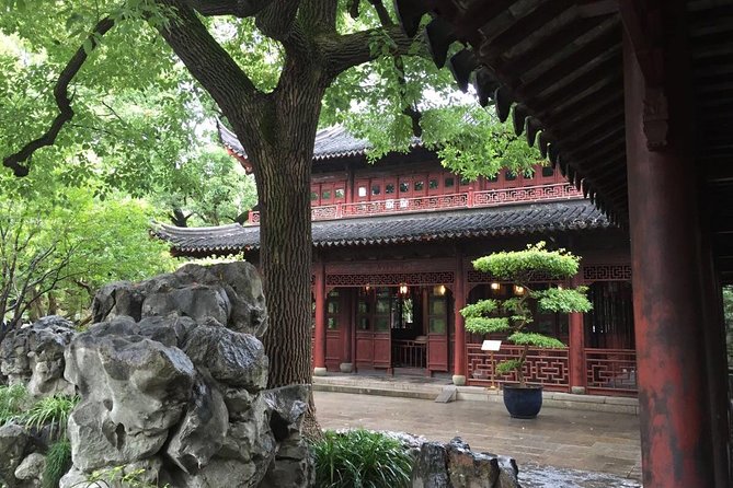 3-Hour Shanghai Yu Garden &Old Town Private Tour with Tea Tasting - Entering Yu Garden: classical ponds, pavilions, and slow walking