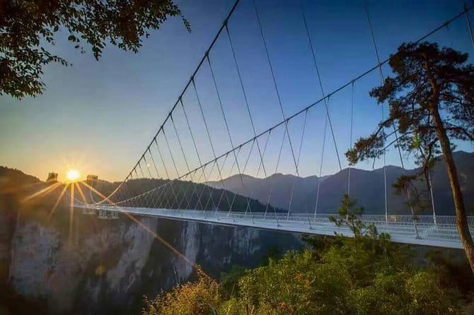 4-Day Private Zhangjiajie Tour: Avatar Mountains & Glass Bridge - Day 1: Your airport meet-up and a calm first night in Zhangjiajie
