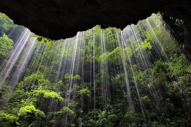 4-Day Private Zhangjiajie Tour: Avatar Mountains & Glass Bridge - Day 4: Tianmen Mountain cableway day and the cave-and-skywalk finish