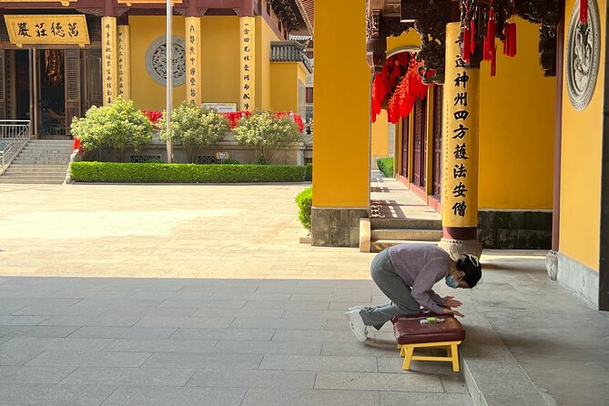 4-Hr Shanghai Tour: Food, Culture, Sightseeing, Cycling, Ferry - Key highlights you should know before you go