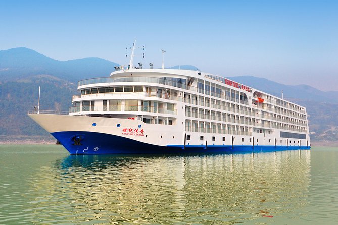 4D3N Yangtze River Cruise: Chongqing to Yichang by Century Cruise - Qutang Gorge and Wu Gorge: your main river-day passes