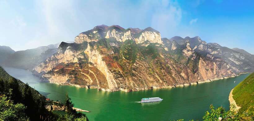 4D3N Yangtze River Victoria Cruise: Chongqing to Yichang - Victoria Cruises on the Yangtze: what it means for your trip