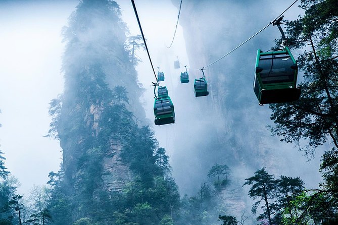 5-Day Private Zhangjiajie Panoramic Sightseeing Tour - Day 2: Bailong Elevator, Yuanjiajie, and Tianzi Mountain in One Big Picture