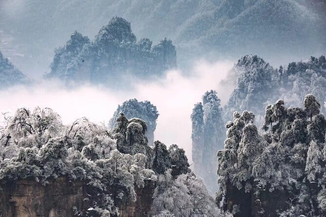 5-Day Private Zhangjiajie Ultimate Experience Tour - Day 1: Arrive, get set up, and keep the day light