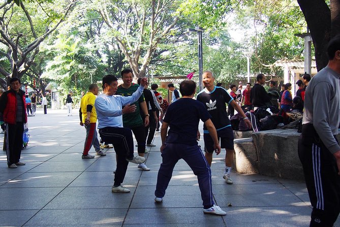 5-Hour Sai Kwan Walking Tour with Unique Food Tasting - Stop 4: Shangxiajiu Pedestrian Street and dessert on your terms
