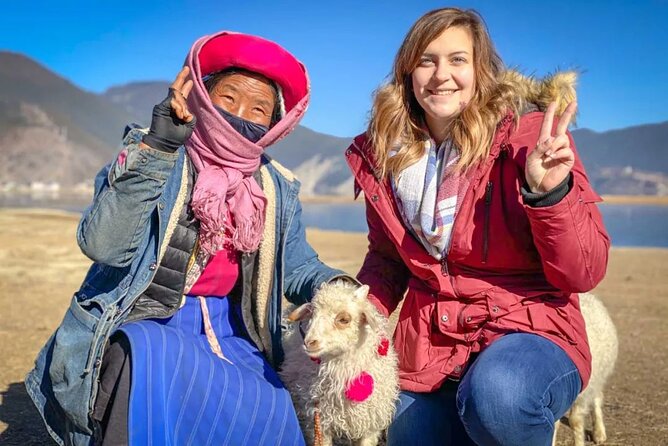 6-Day Go Beyond Shangrila for Wine & Tibetan Culture of Yunnan - Day 2: Weixi County and Hada village valley views (plus ancient tofu)