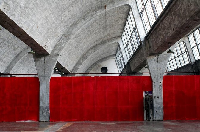 6-Hour Private Beijing Tour: Flower and Fish Market, Panjiayuan Antique Market and 798 Art Zone - Quick hits before you go