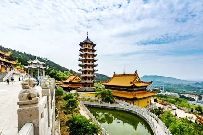 6-Hour Private Tour of Xiaoling Tomb,City Wall & Memorial Hall - Ming City Wall and Zhonghua Gate: A Short Walk with Big Payoff