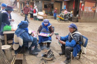 8-Day Private Yunnan Tour to Kunming, Dali, Lijiang and Shangri-La - Zhuanxin wet market and Stone Forest: sensory local life plus karst rock magic