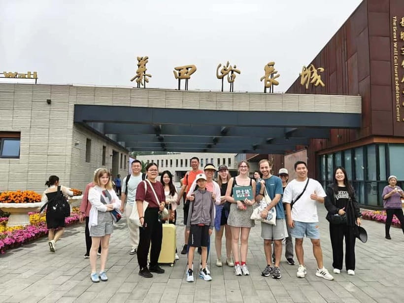 Afternoon Bus Transfer to Mutianyu Great Wall + Entry Ticket - Guides, language, and real-world organization