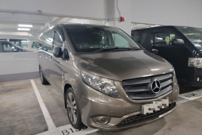 AIRPORT TRANSFER service Kowloon with Mercedes Benz - What happens once you’re in the car