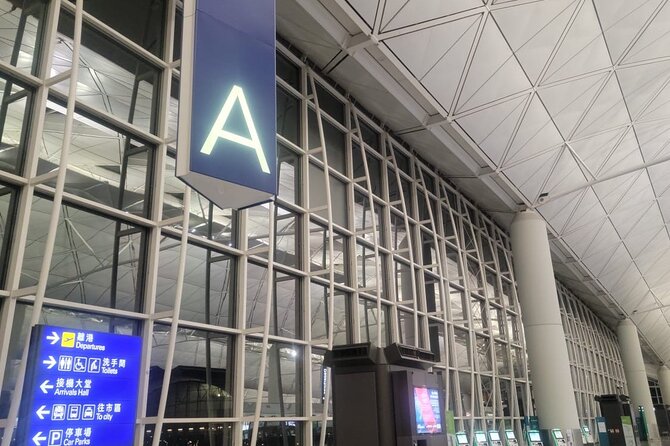 AIRPORT TRANSFER service Kowloon with Mercedes Benz - Mercedes Benz comfort is more than a flex