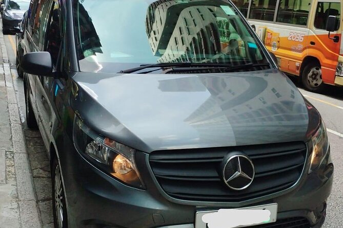 AIRPORT TRANSFER service Kowloon with Mercedes Benz - Who this transfer is best for