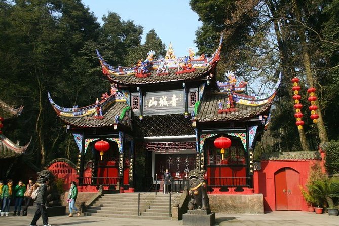 All-Inclusive Private Day Tour of Mount Qingcheng and Dujiangyan - Dujiangyan Irrigation System: ancient engineering that’s still doing the job