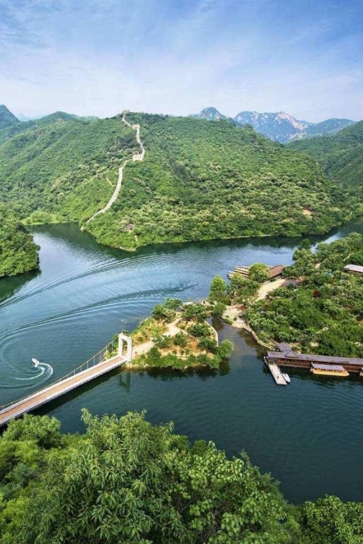 All-Inclusive Private Tour:Mutianyu&Huanghuacheng Great Wall - Huanghuacheng Waterside Wall: The Lake Views That Change the Whole Mood
