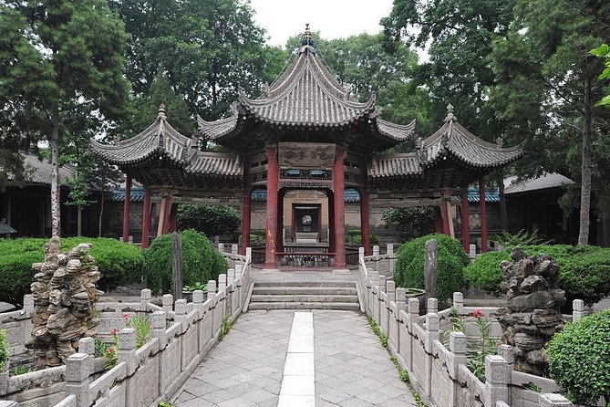 All inclusive Two-Day Xi'an private Heritage Tour - Bell Tower area and the Muslim Quarter food-and-street walk
