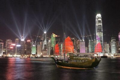 Aqua Luna: Symphony of Lights Cruise in Hong Kong - Boarding at Tsim Sha Tsui Pier No. 1: what to expect