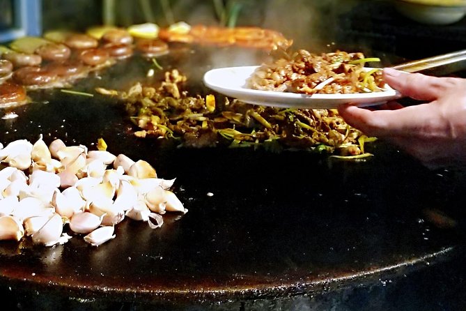 Authentic Local Food Tour in Center Beijing - What you actually taste across 4–6 stops
