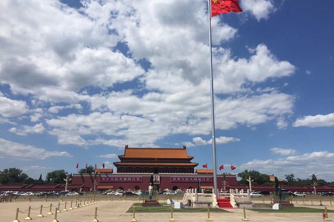 Beijing 2-Day Highlights Tour: 6 Must-See Spots+Local Delicacies - Bell and Drum Towers, Markets, and a Calm Houhai Evening