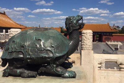 Beijing 2-Day Highlights Tour: 6 Must-See Spots+Local Delicacies - Day 1 in Beijing: Tiananmen Square to the Forbidden City