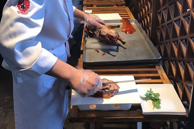 Beijing: Acrobatic Show with Peking Duck Dinner Private Tour - Getting to Red Theater: Taxi, Subway, or a Private Car