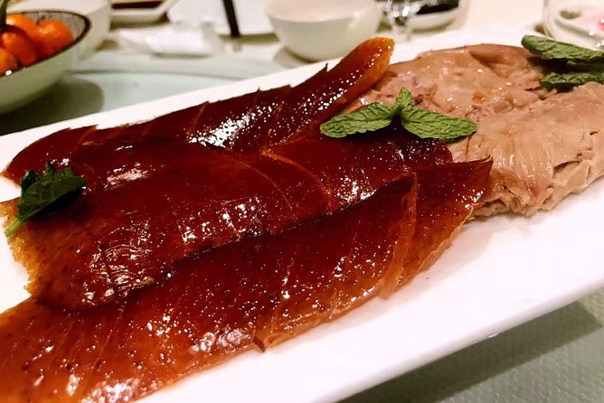 Beijing Evening Tour: Chaoyang Acrobatic Show with Peking Duck Dinner - Getting picked up, and how the timing actually plays out