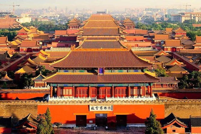 Beijing Forbidden City Small Group Tour with Tickets - Western palace stops: royal furniture and a feel for daily life