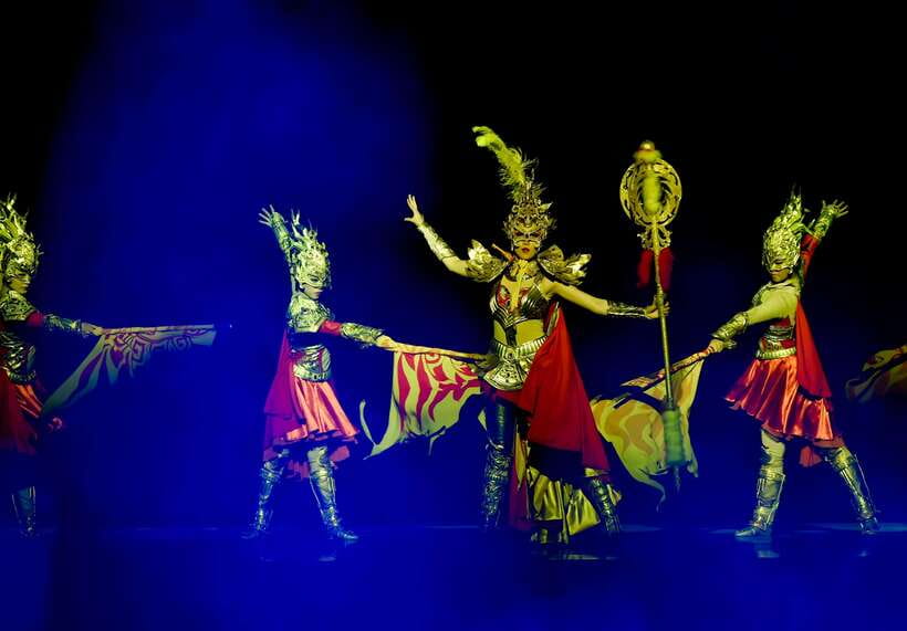 Beijing Golden Mask Dynasty Show With Private Transfer - Key highlights that make this worth your time