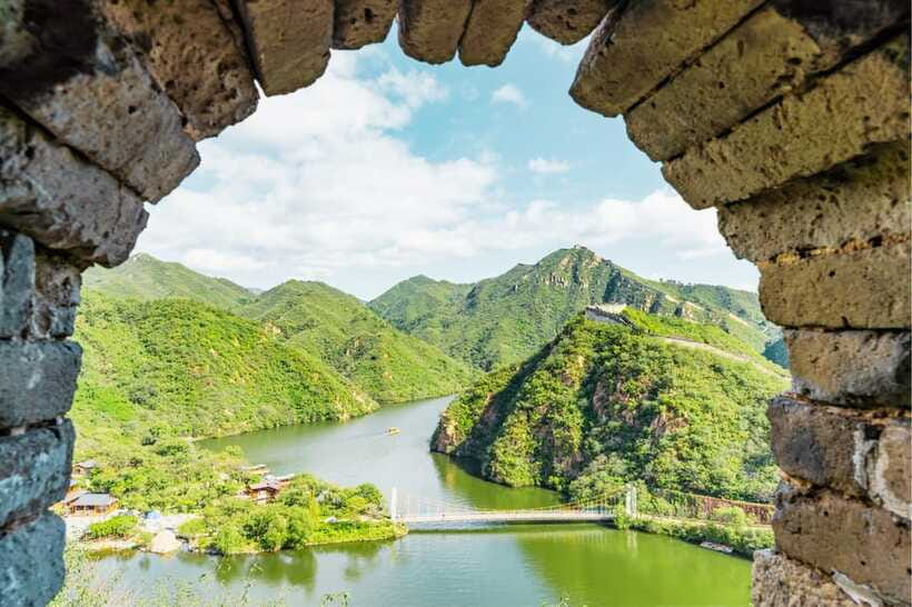 Beijing: Huanghuacheng Lakeside Great Wall Bus/Private Tour - Why Huanghuacheng Works So Well for a 10-Hour Great Wall Day