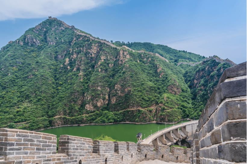 Beijing: Huanghuacheng Lakeside Great Wall Bus/Private Tour - Weather, Crowds, and the Boat Reality