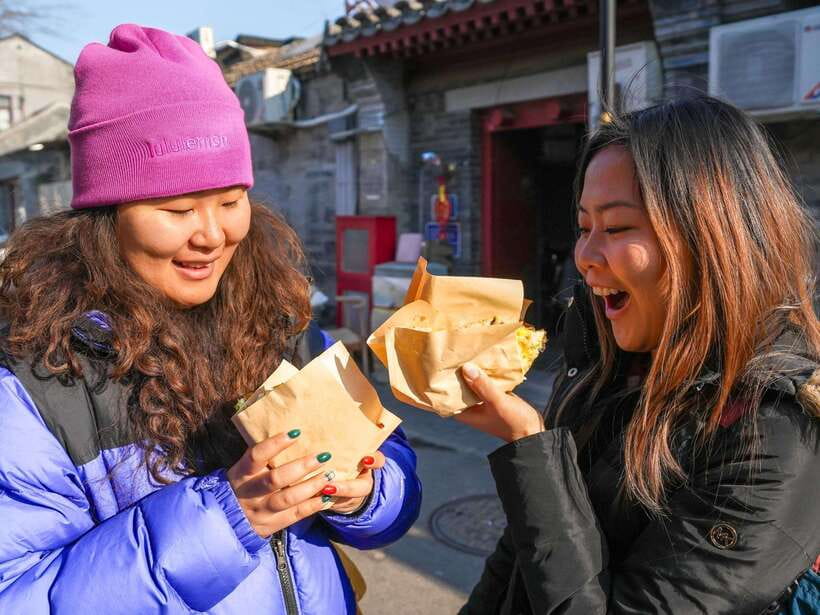 Beijing: Hutong Breakfast Food Tour - Jianbing With a Cheesy Twist: The Hole-in-the-Wall Moment