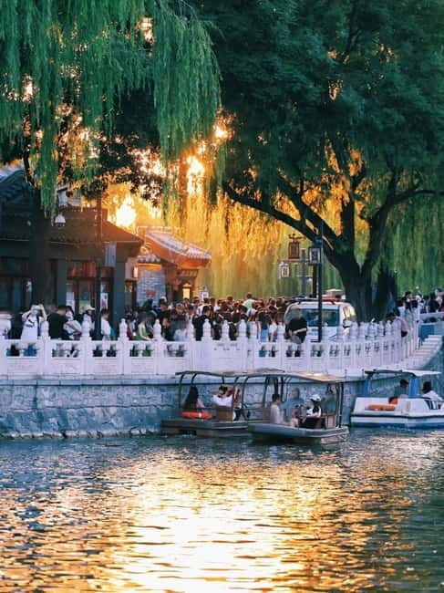 Beijing Hutong Dinner and Beer Walking Private Tour - The Brewery and Beer Stop: Historic Lanes Meet Craft Drinks