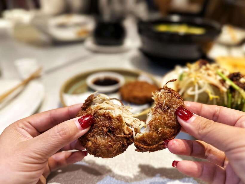 Beijing Hutong Food Crawl Delights: Peking duck, Hotpot&More - Unlimited Beer and Sodas: What It Changes About the Value