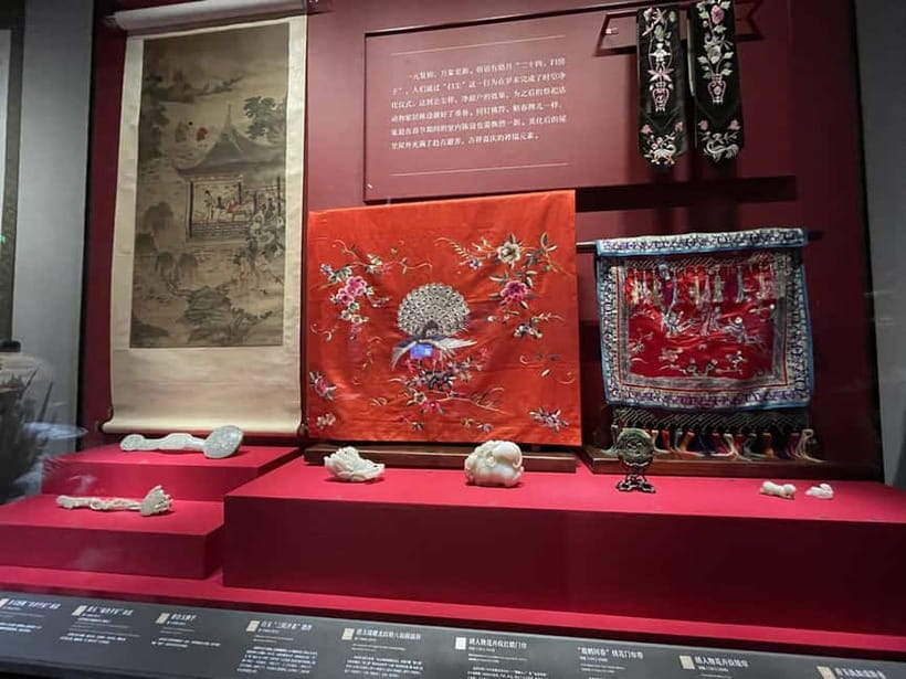 Beijing: Hutongs & Food & Culture Walking Tour - Optional rickshaw and home visit: worth it if you want deeper access