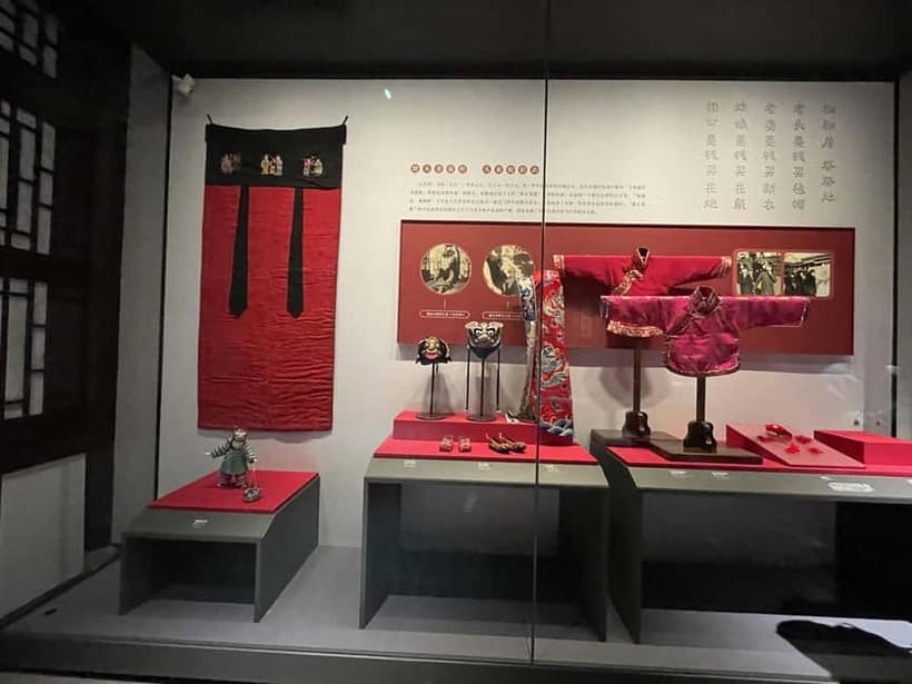 Beijing: Hutongs & Food & Culture Walking Tour - Should you book it