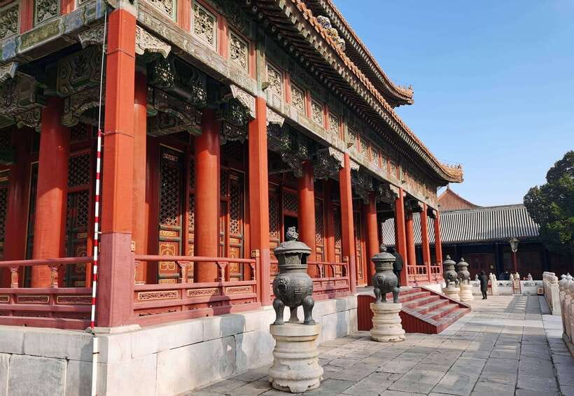 Beijing lama Temple Or Confucius Temple Tickets Reservation - Inside Lama Temple: look for the pagodas, the grand halls, and the Three Buddhas