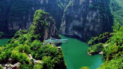 Beijing: Longqing Gorge, Ming Tombs & Lunch Private Day Tour - What you’ll do at Moon Island and Longqing Gorge (and where you’ll likely spend time)