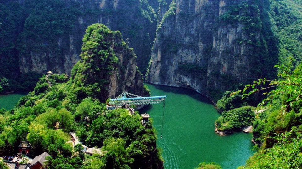 Beijing: Longqing Gorge, Ming Tombs & Lunch Private Day Tour - What you’ll do at Moon Island and Longqing Gorge (and where you’ll likely spend time)
