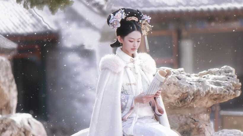 Beijing: Must-Try Chinese Ancient Costume Rental& Photoshoot - Forbidden City tour add-on: wearing the costume and keeping the day moving